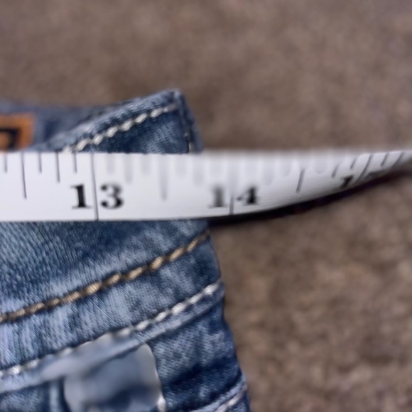 Rock Revival Angela Crop - Size 25 - Picture 14 of 16